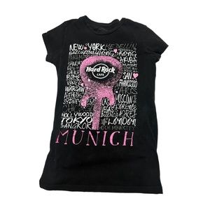 Y2K Women’s Hard Rock Cafe Black & Pink “Munich” Baby Tee Shirt Sz M